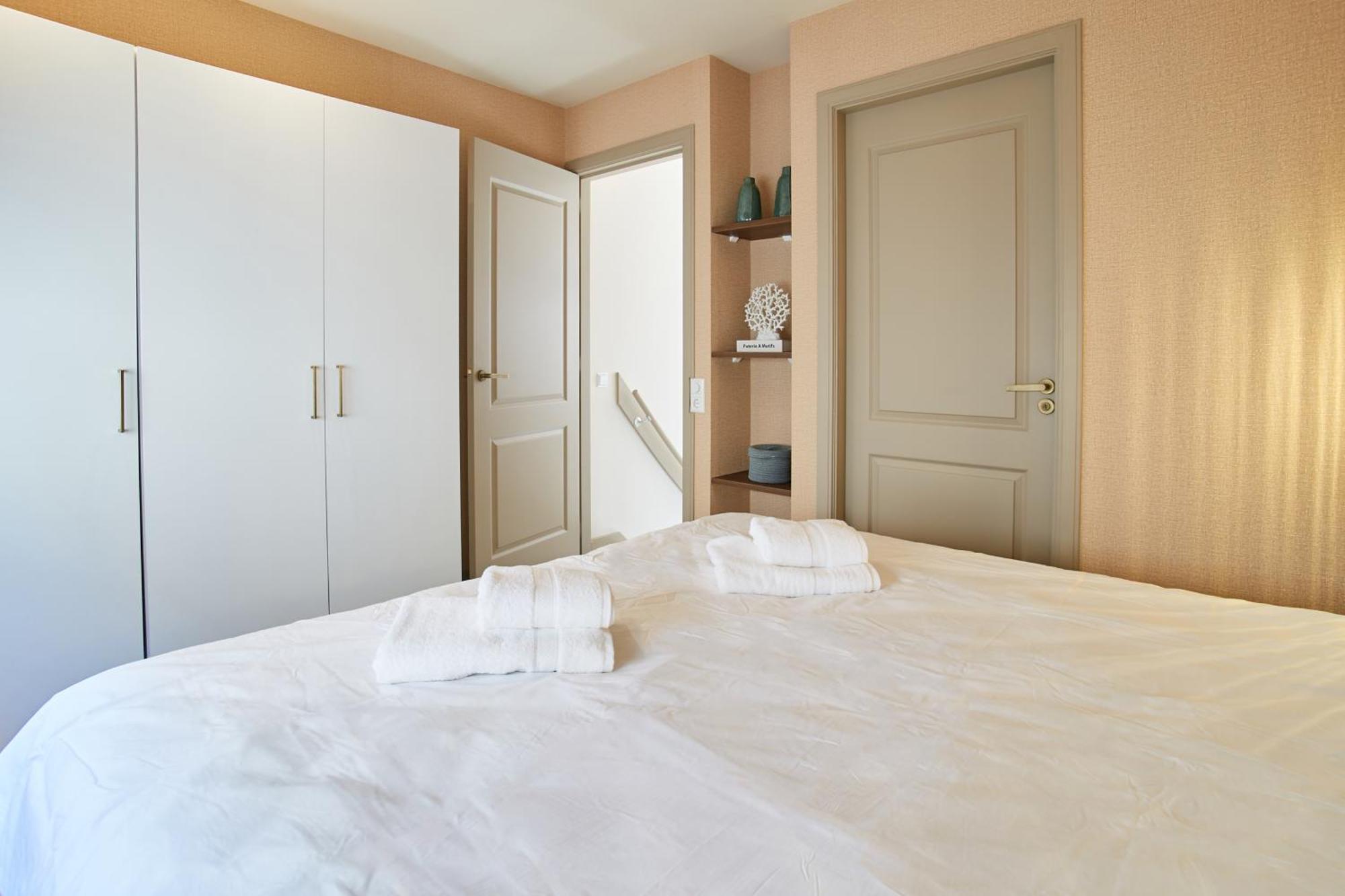 Apartment Seaside Design Apartment Den Haag